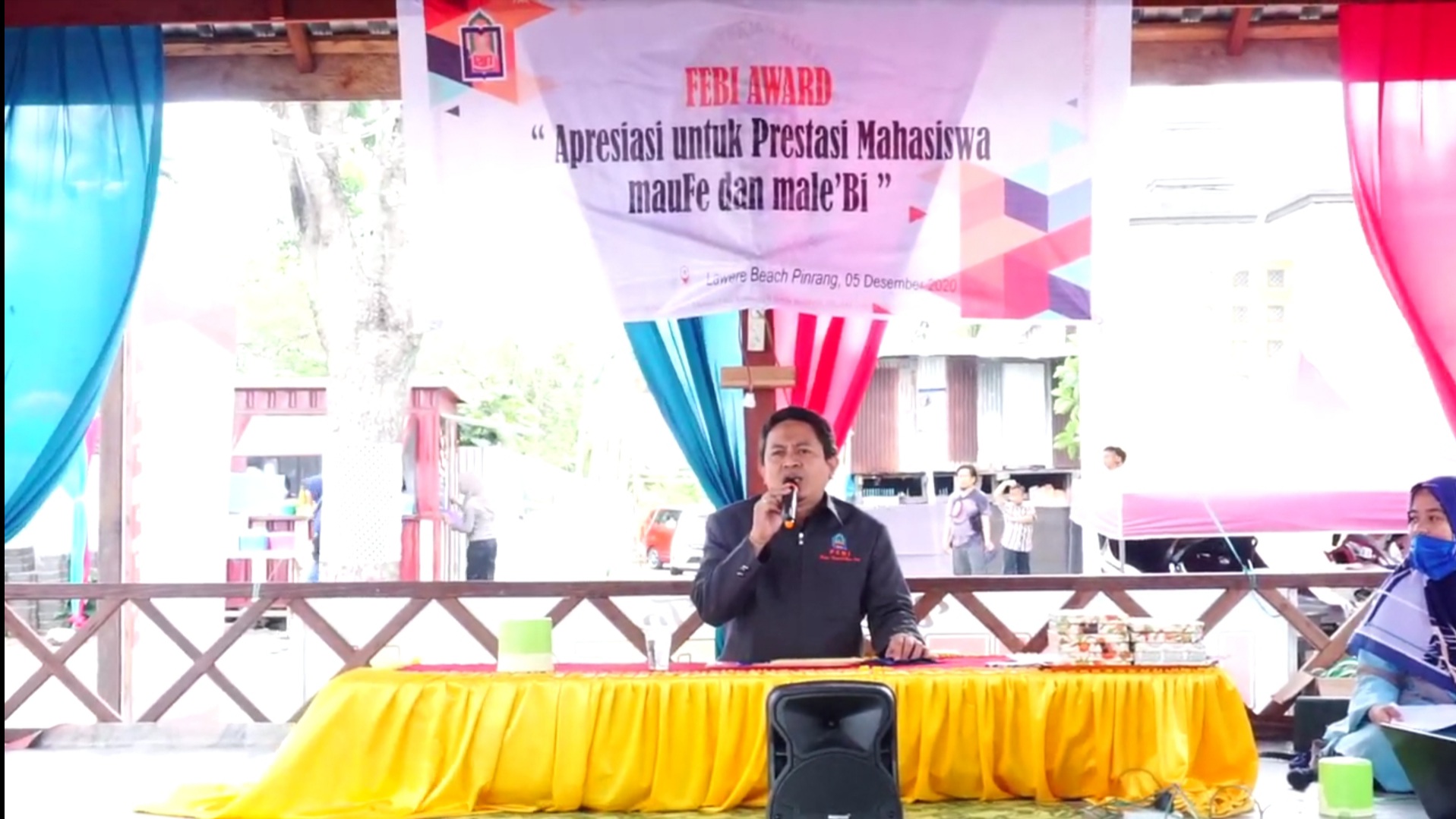 Febi Apresiasi Mahasiswa Berprestasi Febi Apresiasi Mahasiswa Berprestasi