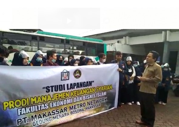 Melepas Mahasiswa ke Makassar, Dekan Febi Ingatkan Protokol Kesahatan Melepas Mahasiswa ke Makassar, Dekan Febi Ingatkan Protokol Kesahatan