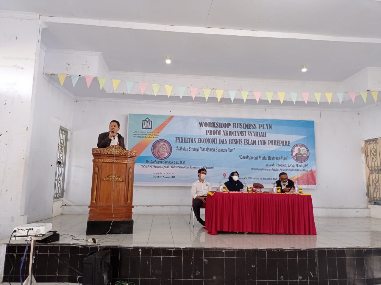 Workshop Business Plan sebagai Upaya Peningkatan Keterampilan Mahasiswa Workshop Business Plan sebagai Upaya Peningkatan Keterampilan Mahasiswa
