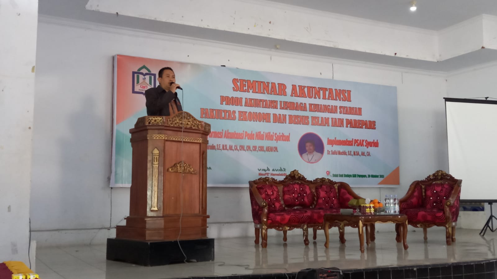 Prodi ALKES FEBI Seminar Akuntansi, Utamakan Dimensi Spiritual Prodi ALKES FEBI Seminar Akuntansi, Utamakan Dimensi Spiritual