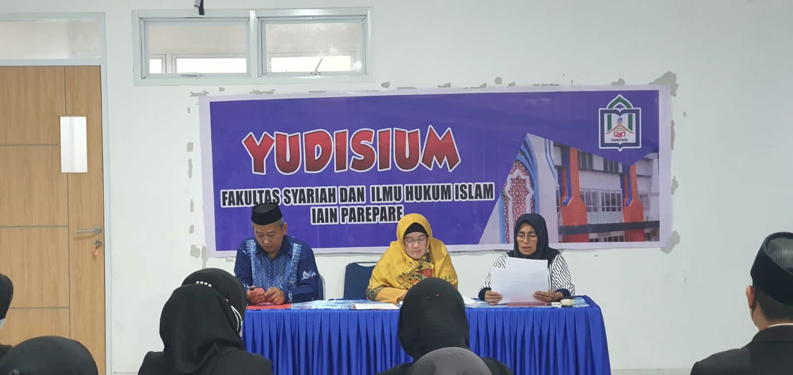 Helat Yudisium, FAKSHI Kukuhkan 25 orang Sarjana Hukum Helat Yudisium, FAKSHI Kukuhkan 25 orang Sarjana Hukum