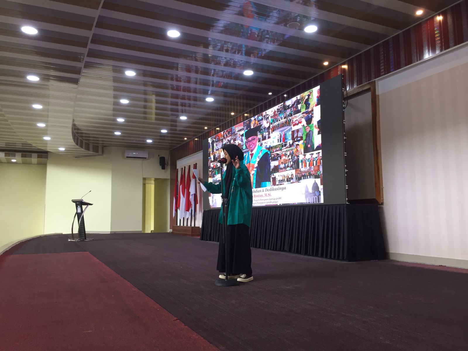 Puisi Karya Mahasiswa Jurnalistik Islam, Sukses Semarakkan Acara Pelepasan KPM II tahun 2022 Puisi Karya Mahasiswa Jurnalistik Islam, Sukses Semarakkan Acara Pelepasan KPM II tahun 2022