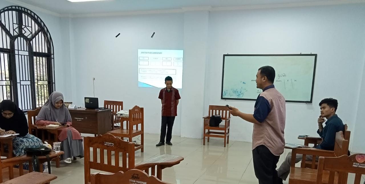 Coaching Debat Bahasa Arab-Inggris, UPT Bahasa Gandeng Alumni Berprestasi sebagai Instruktur Coaching Debat Bahasa Arab-Inggris, UPT Bahasa Gandeng Alumni Berprestasi sebagai Instruktur